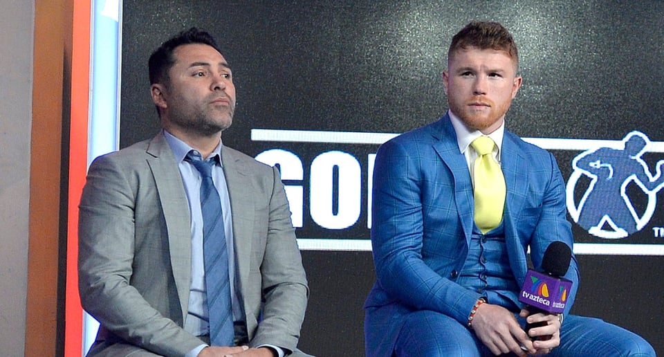 De La Hoya and Canelo, promoter, boxer, Golden Boy Promotions, MundoNOW