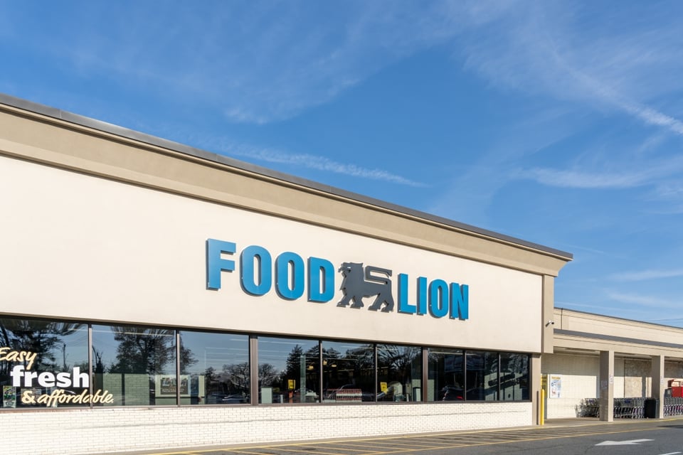 Hallan el cuerpo de un hombre dentro del congelador de un supermercado Food Lion en Raleigh, North Carolina