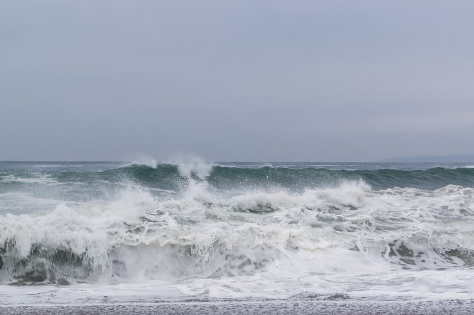 Tormenta, costa, inundaciones, alerta, MundoNOW