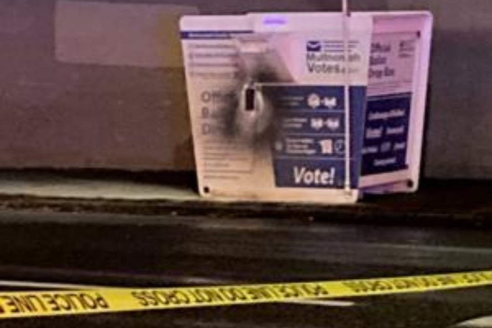 Policía informa de vehículo sospechoso involucrado en destrucción de boletas electorales