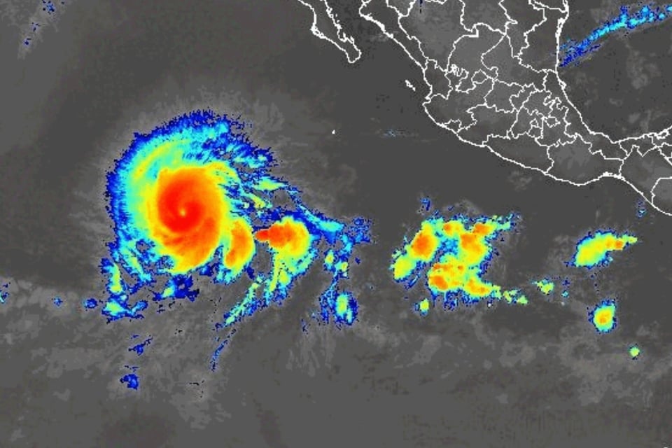 Revelan a dónde se dirige el huracán Kristy