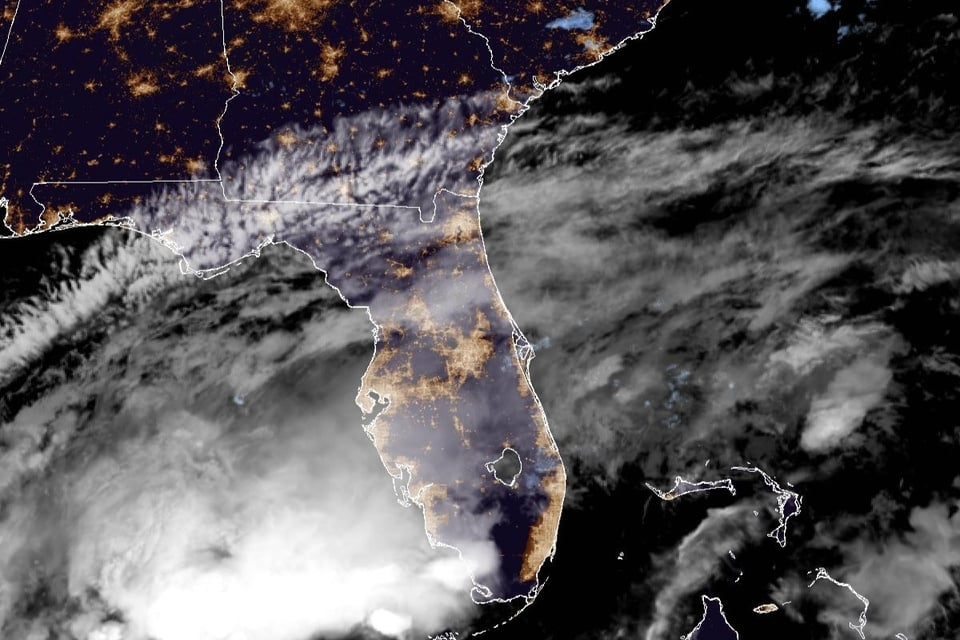 heavy rains, NHC. alert, weather, MundoNOW