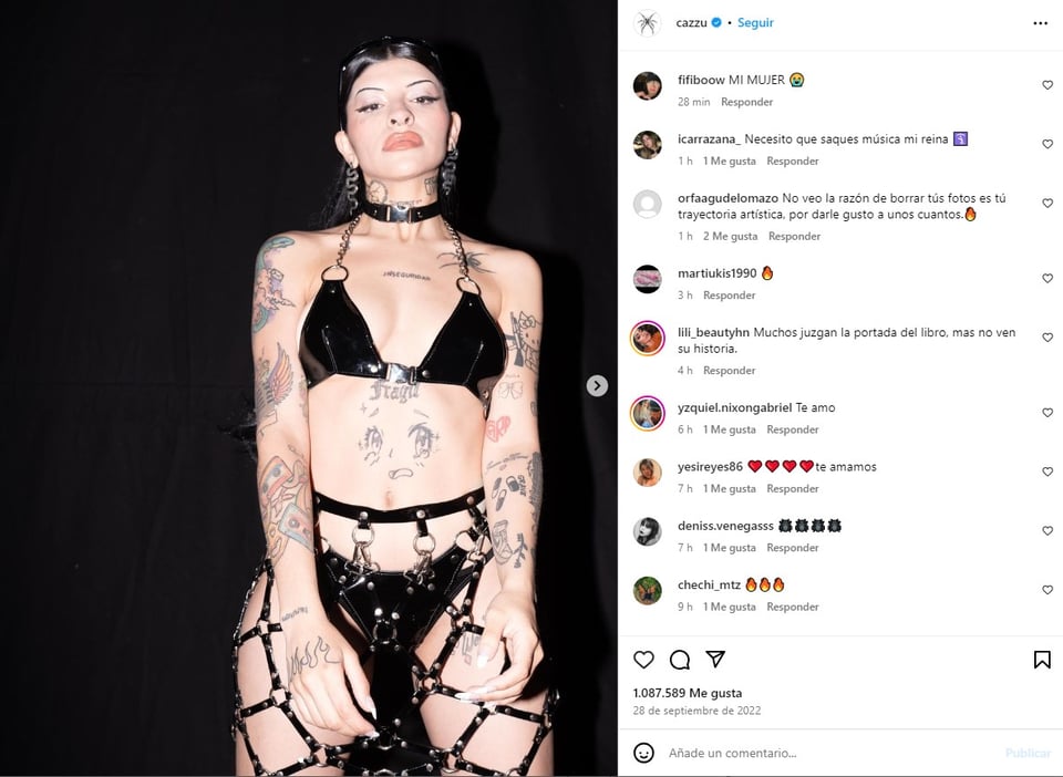 Cazzu, cantante, sexy, criticas, mamá