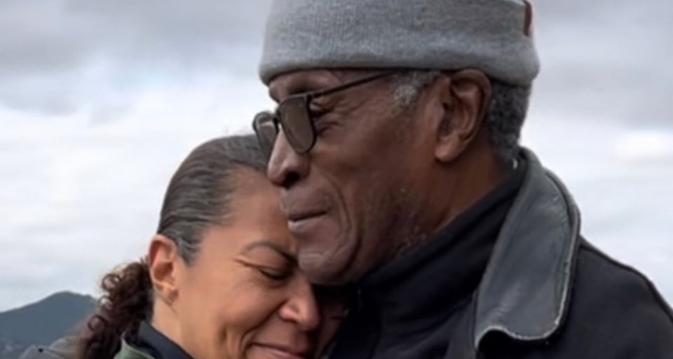 Shannon Amos Lamenta la Muerte de Su Padre John Amos y Enfrenta Conflictos Familiares