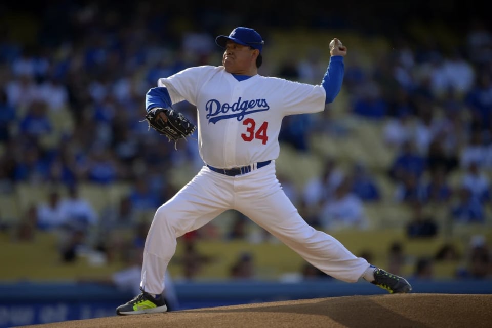 Muere el mexicano Fernando Valenzuela, leyenda de Los Dodgers de Los Ángeles