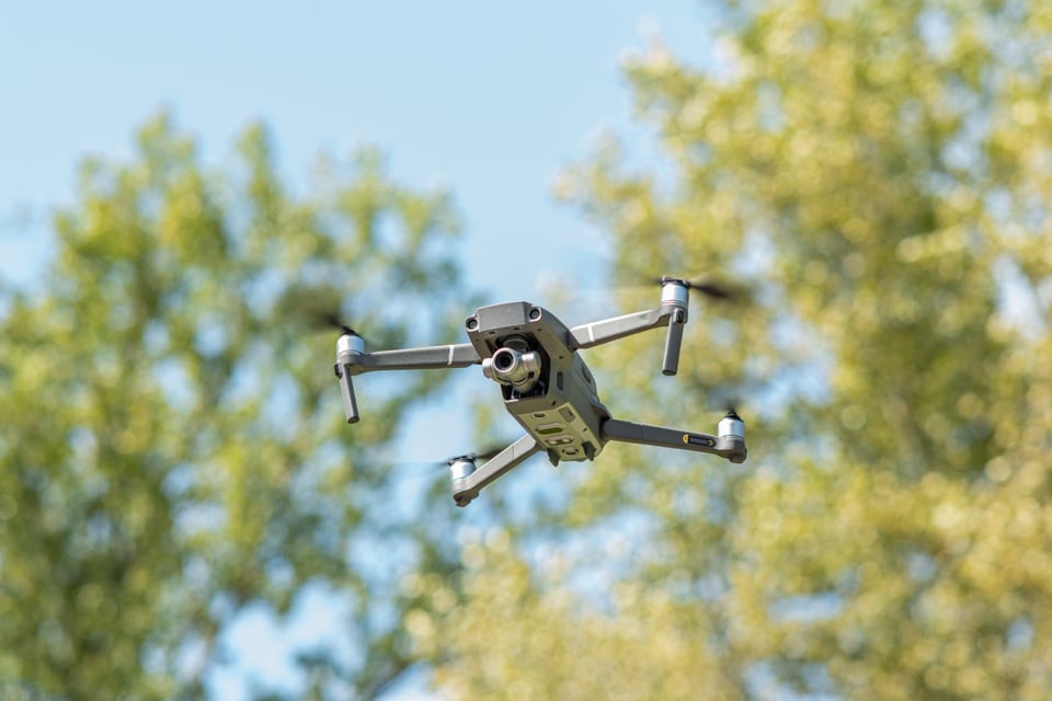 Detenidas dos personas por operar drones cerca del aeropuerto Logan