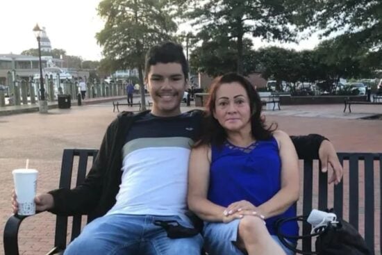Miriam Ortiz llora la pérdida de su hijo asesinado