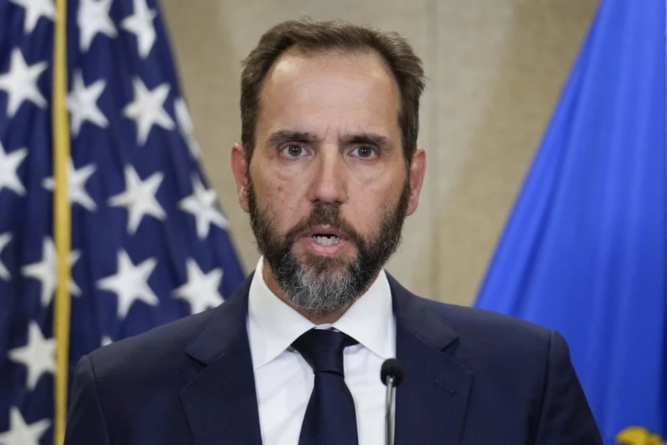 Jack Smith Requests to Suspend Trump's Appeal, case, documents, MundoNOW