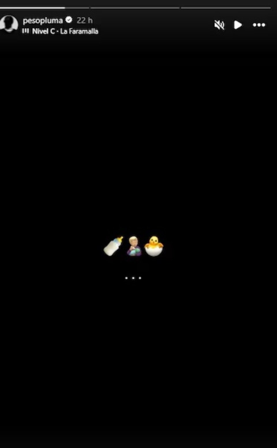Peso Pluma dad, baby, chick, bottle, MundoNOW