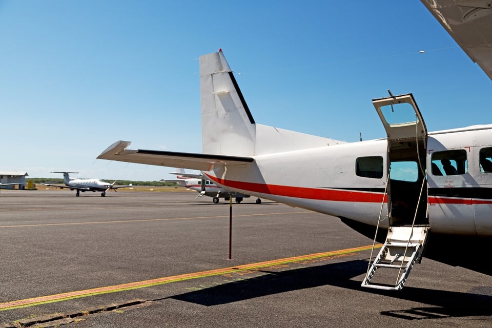 Avión se estrella en el aeropuerto de New Hampshire