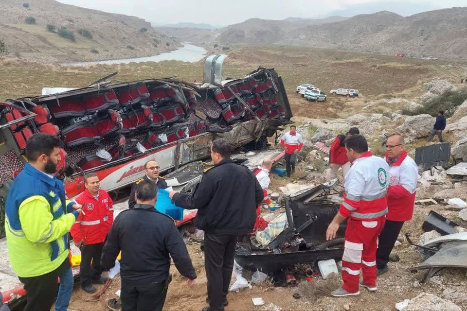 Accidente en Irán deja nueve muertos y 14 heridos