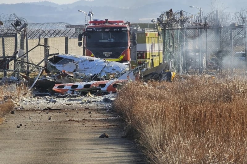 accidente aéreo Corea del Sur, Jeju Air tragedia, Boeing 737-800 incendio, aeropuerto Muan, MundoNOW