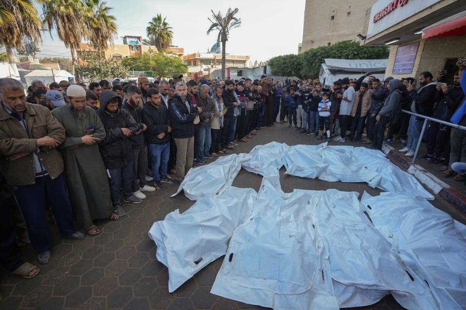 Israeli attack in central Gaza leaves at least 25 dead and dozens injured