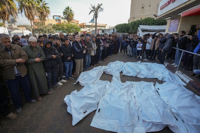 Israeli attack in central Gaza leaves at least 25 dead and dozens injured