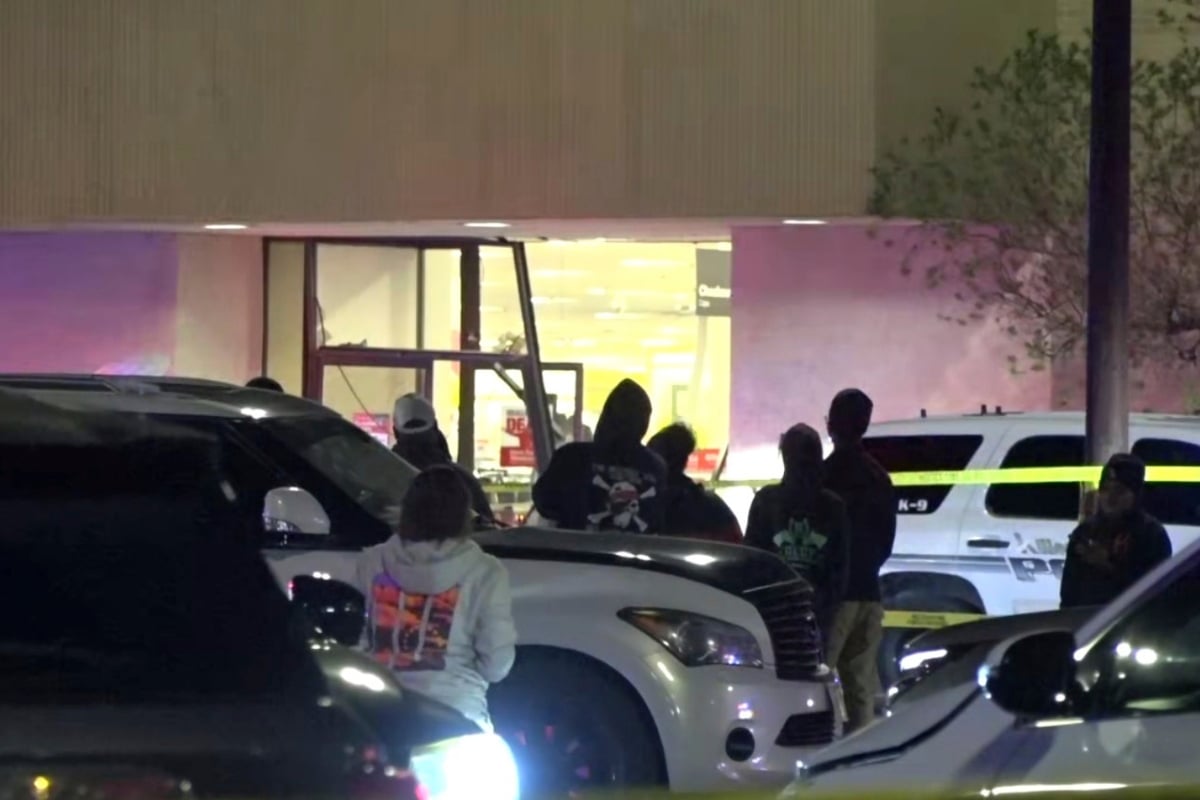 persecución policial Texas, JCPenney Killeen, accidente en centro comercial, MundoNOW, abatido en persecución Texas.
