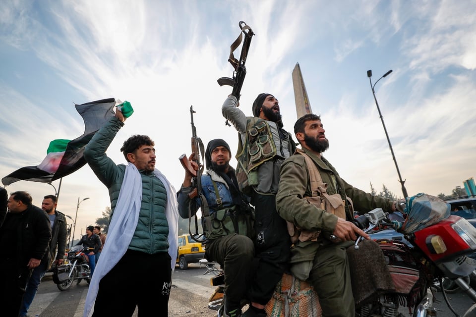 Bashar al-Assad, Syrian rebellion, flight to Moscow, MundoNOW, News on Chemical Weapons