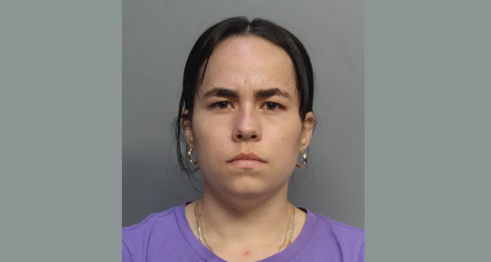 Maestra de Miami enfrenta cargos por abofetear a niña de 2 años