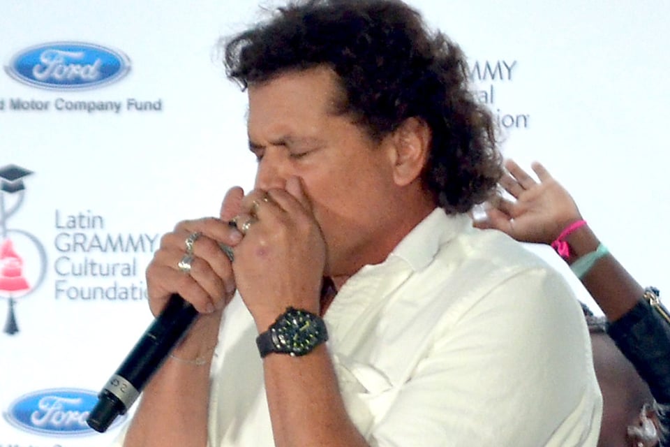 Carlos Vives en el ojo del huracán: Todo por su hermano Guillermo, se revelan tensiones familiares