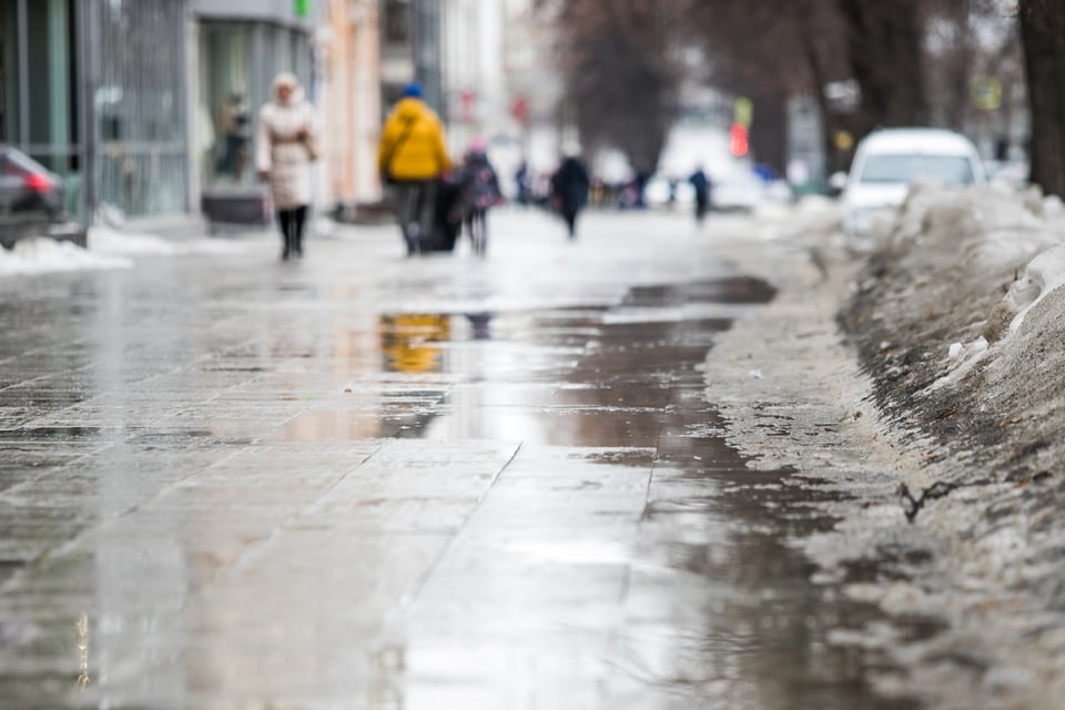 Caerán metros de nieve por efecto lago hasta el martes