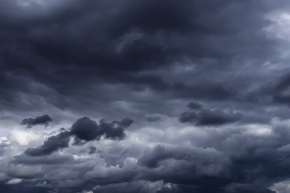 Fuertes tormentas traen lluvia, nieve y tornados en EE.UU