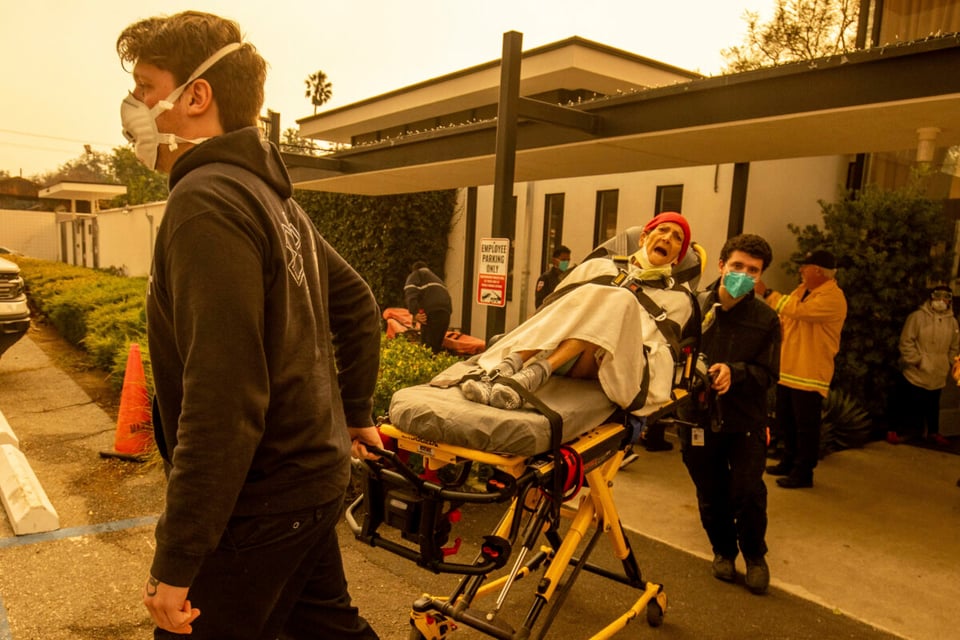 Wildfires devastate Los Angeles uncontrollably: a catastrophe in 2025