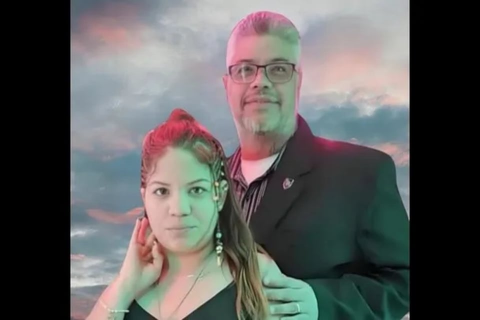 DJ Melo asesinato prometida, tragedia Elizabeth Nueva Jersey, Naket Jadix Trinidad Maldonado, delincuente sexual apuñala pareja, violencia contra mujeres, madre deja dos niñas, asesinato Florida, MundoNOW