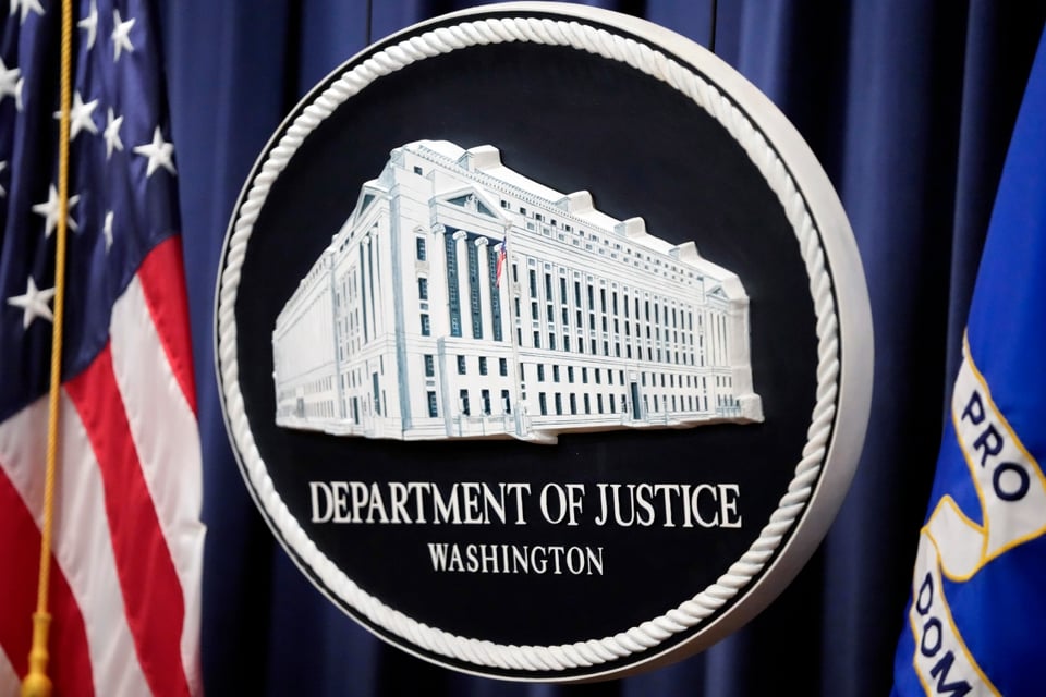 justicia, funcionarios, pesquisas, trump, casos