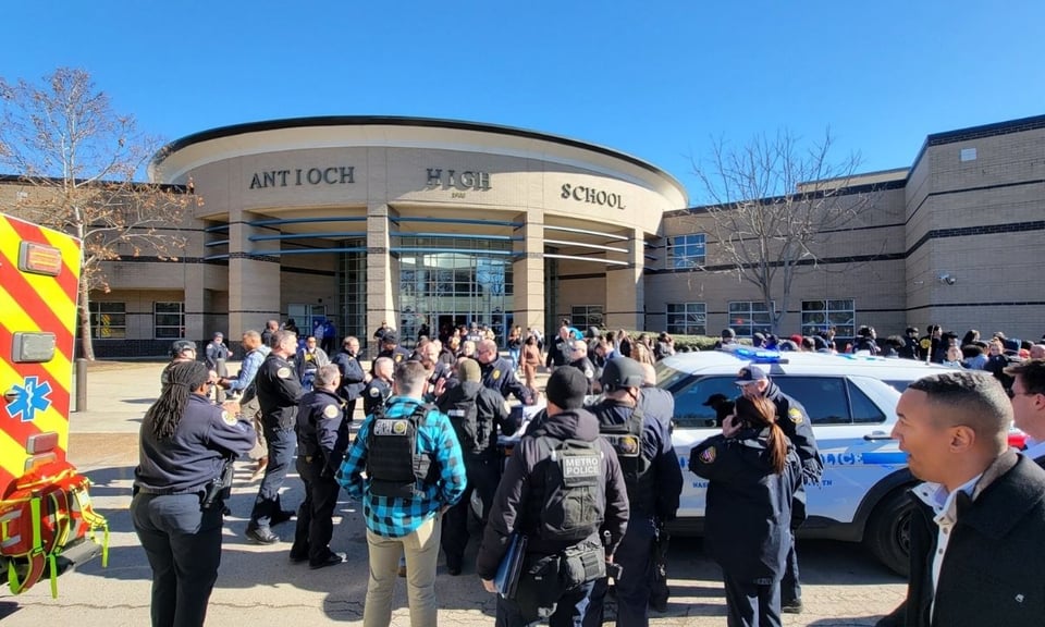 Tiroteo en escuela de Nashville deja dos heridos y conmociona a la comunidad featured image