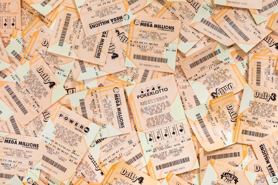 premios lotería sin reclamar, Fantasy 5 Georgia, $403,000 sin dueño, bote $328 millones, premios expiran lotería, MundoNOW 