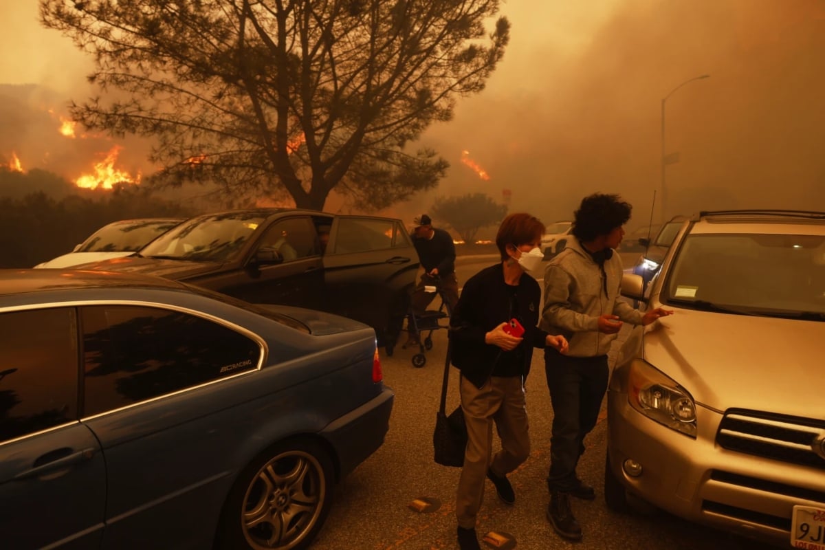 Evacuación Pacific Palisade, Los Ángeles, incendios, vientos, MundoNOW