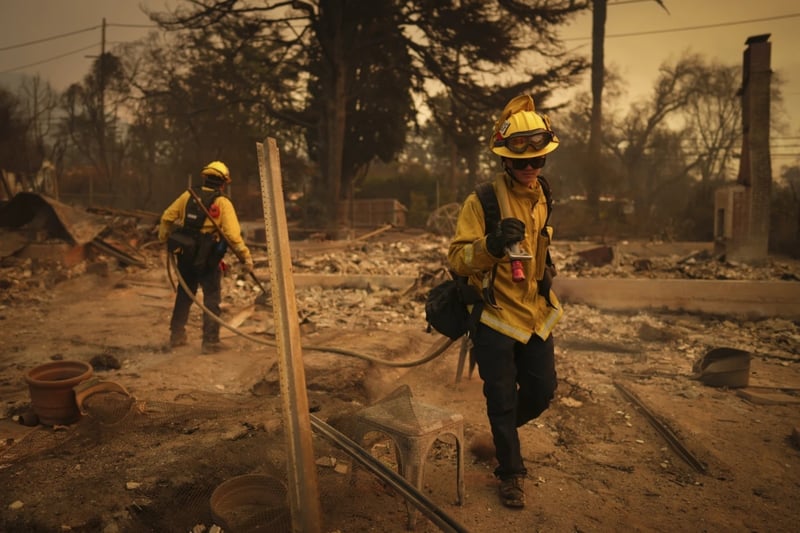 Fires leave 27 dead, California, MundoNOW