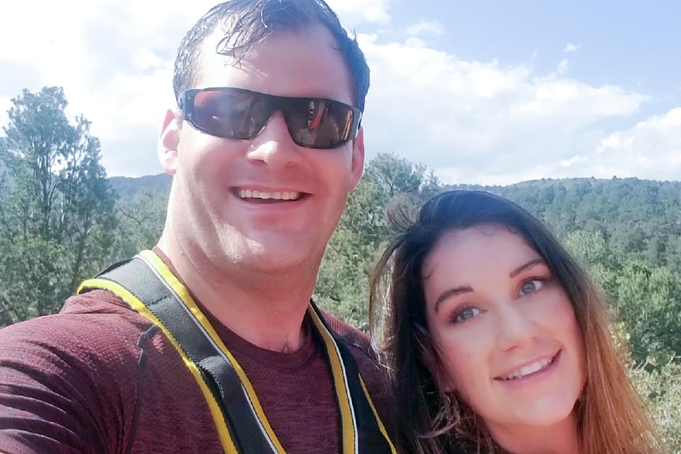 Ex novia del soldado que se suicidó en Las Vegas revela traumas