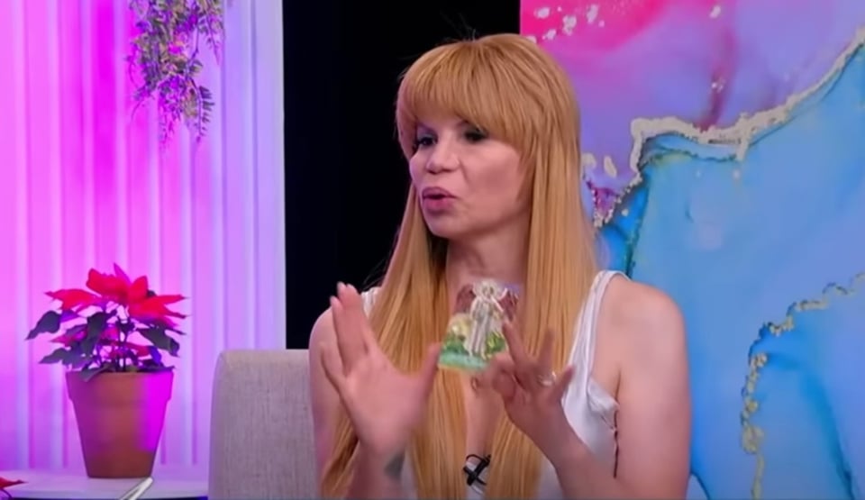 Mhoni Vidente revela lo que les espera a Venezuela y Cuba en el 2025