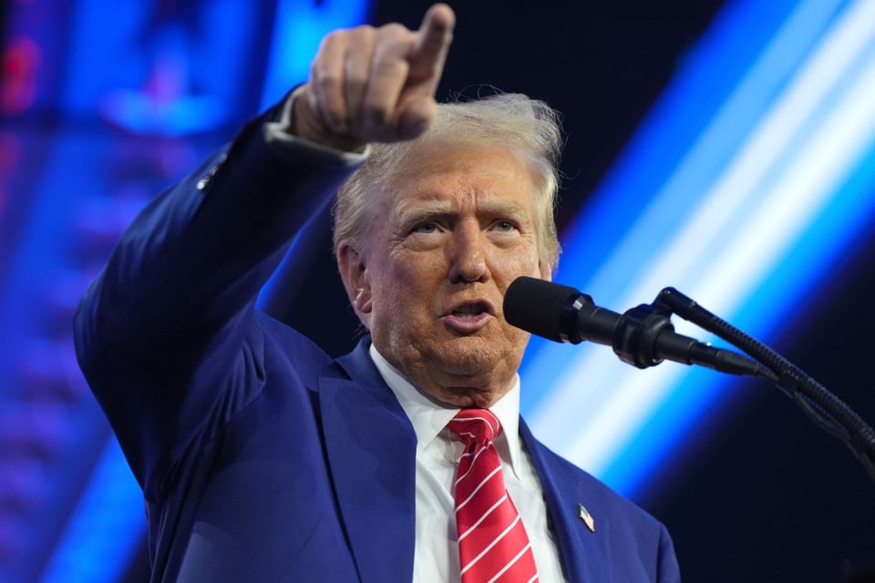 Trump género "X", eliminación pasaportes no binarios, políticas de género Trump, diversidad en documentos oficiales, género masculino y femenino, MundoNOW