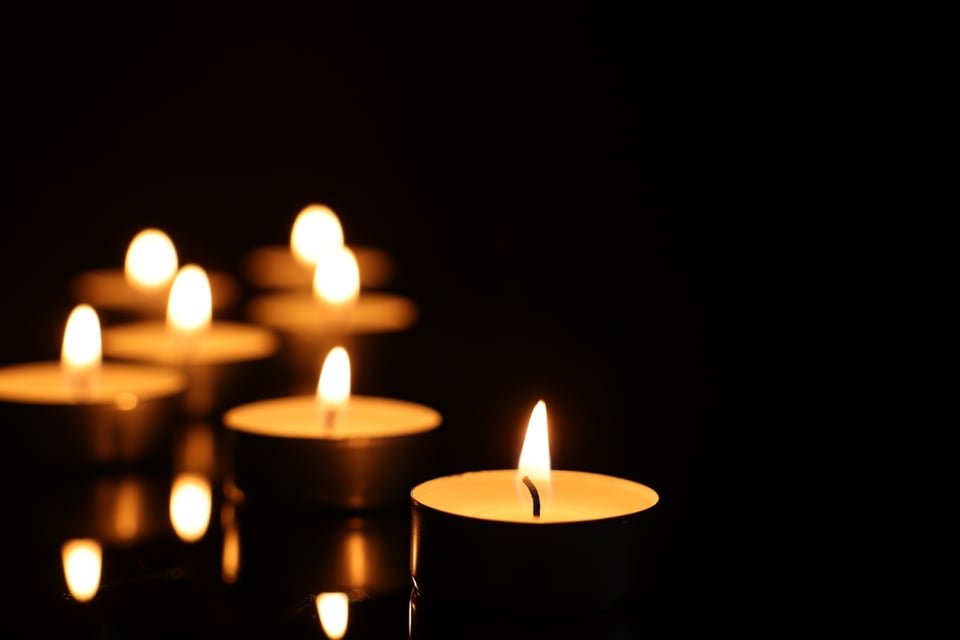 Muere Jesús Guerrero, estilista de JLO, Kylie Jenner y Rosalía