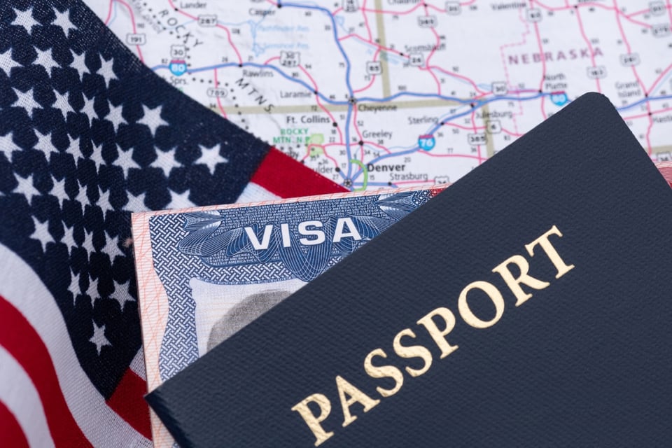 EE.UU. niega visados a atletas trans que viajen para competir