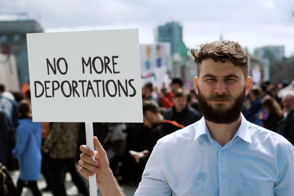 Decenas de negocios en EEUU cerraron como protesta por las medidas migratorias de Trump