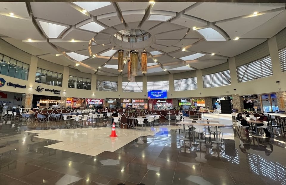 Desplome en centro comercial deja varios muertos y decenas de heridos