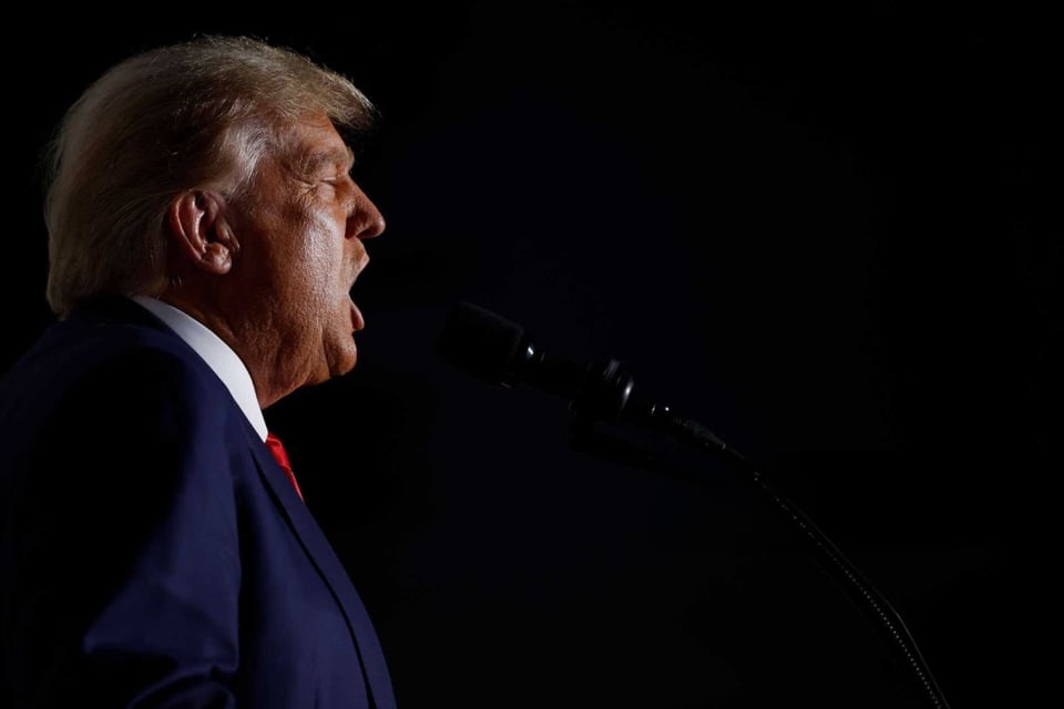 Trump califica a Zelenski de «dictador» y advierte futuro de Ucrania