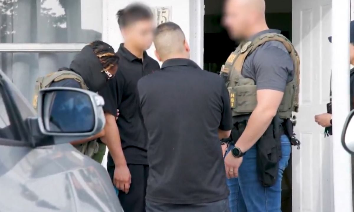 Detienen a 14 inmigrantes indocumentados en Florida bajo la Ley Laken Riley