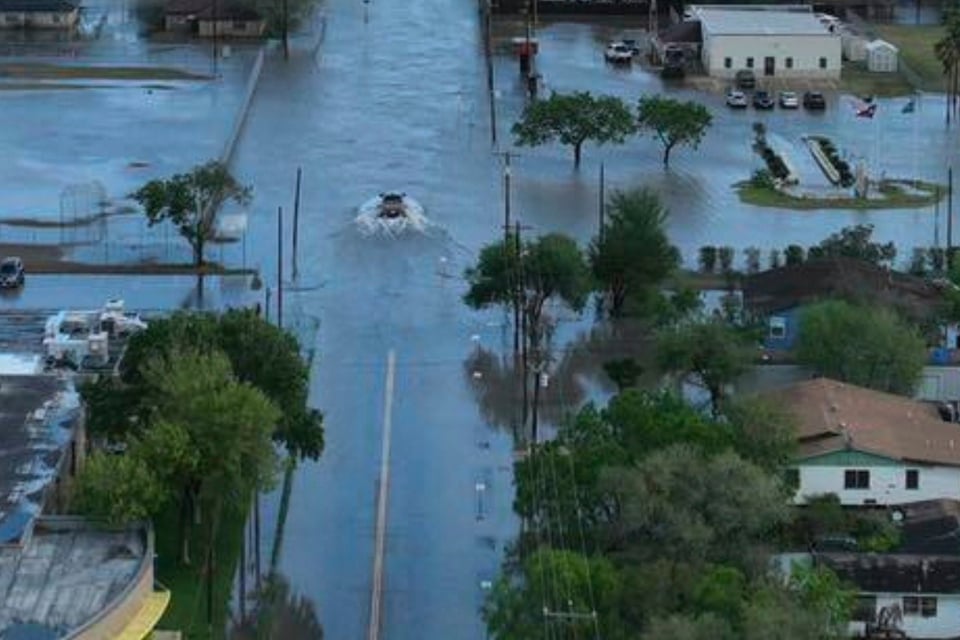 Powerful Storms Trigger Severe Flooding in South Texas and Northeastern Mexico, weather, news, impact, USA