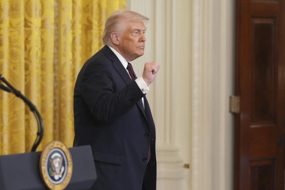 Trump citizenship proof, votes, Mundonow, Trump Signs Executive Order Requiring Proof of Citizenship for Voter Registration