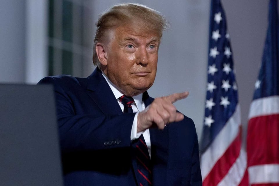 Trump impone aranceles a países que compren de Venezuela