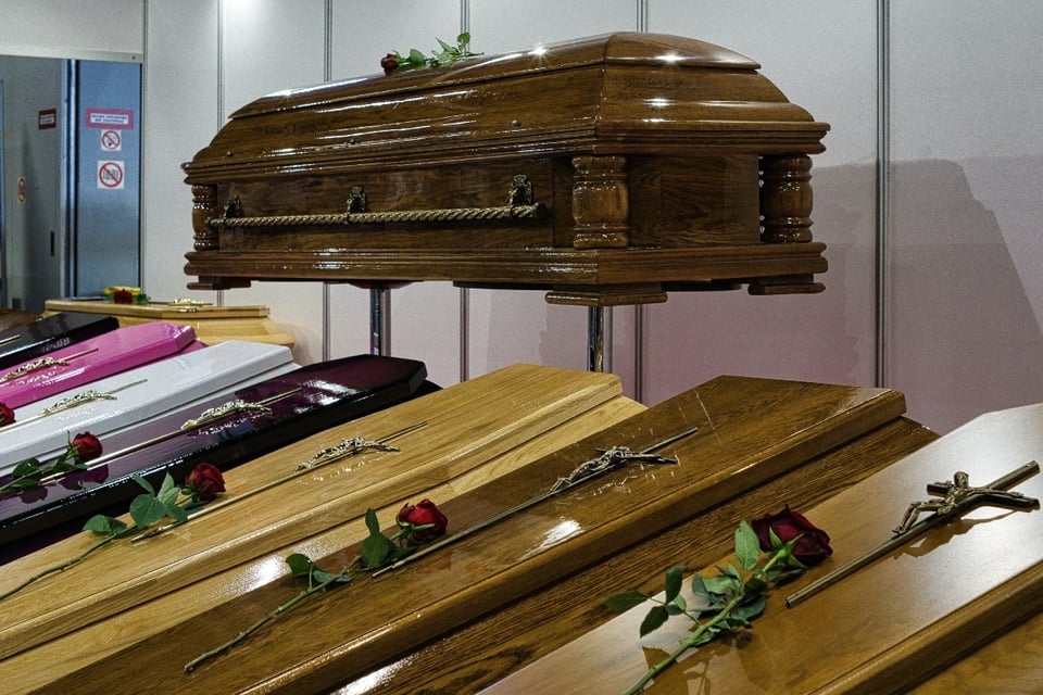 Familia salvadoreña demanda a funeraria en EE.UU.