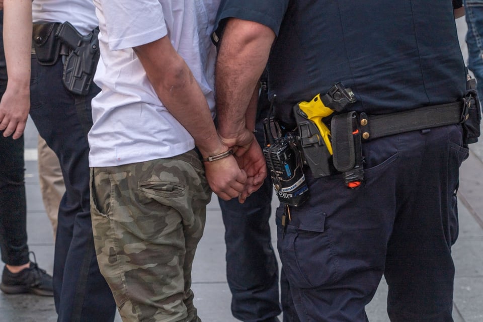Aumentan los agentes falsos de ICE en California