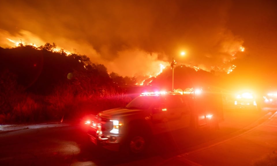 Incendio en Nueva Jersey arrasa más de 8,500 acres y obliga a evacuar a miles