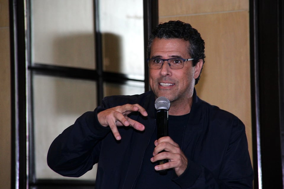 Aseguran que Marco Antonio Regil por fin estrenaría pareja