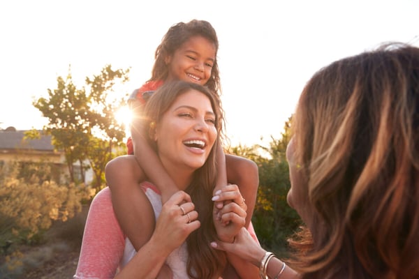 Mamá Feliz, Familia Feliz: 10 Claves para Crear tu Rutina de Autocuidado (¡sin volverte loca!)