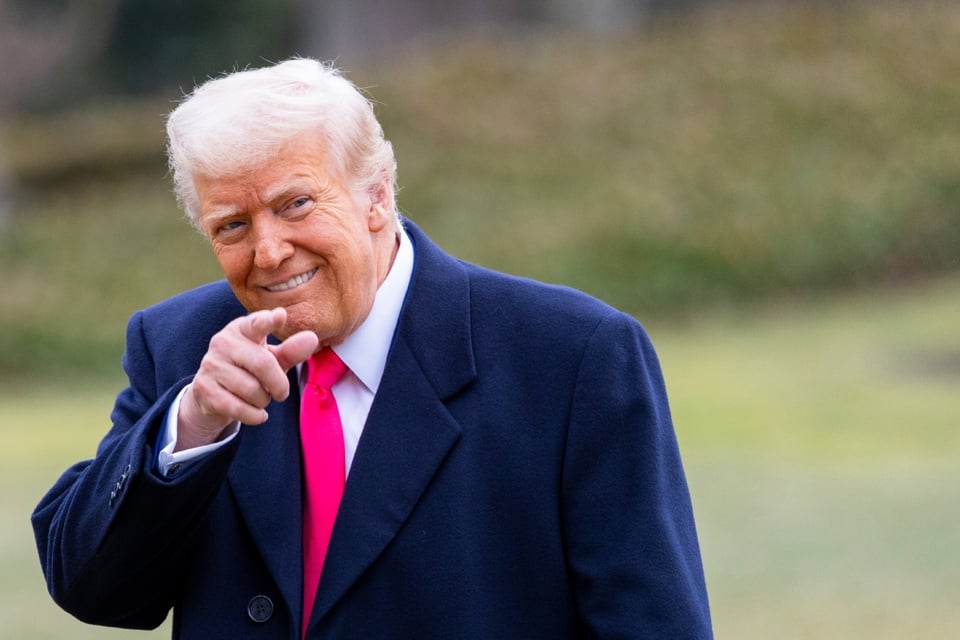 Comerciantes en EE.UU. temen impacto de aranceles de Trump