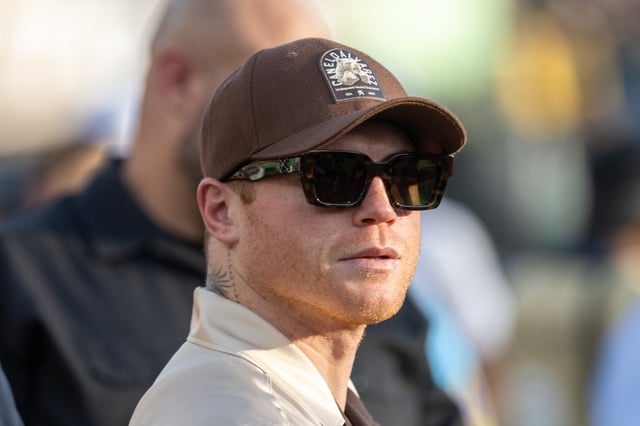 Problemas para Canelo Álvarez antes de su combate en Arabia